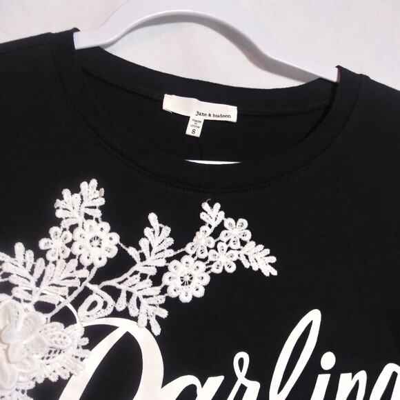 Francesca's June & Hudson Black Darling 3D Lace Floral Boxy Tee Size Small - Picture 3 of 9